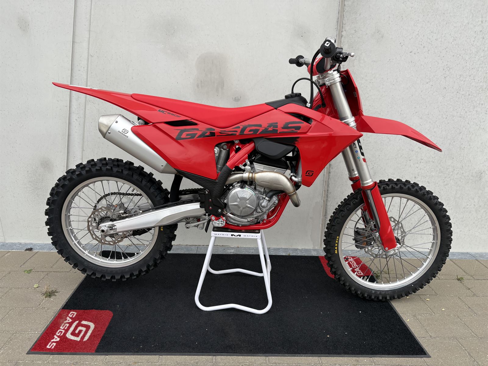 MC 250F 2025
